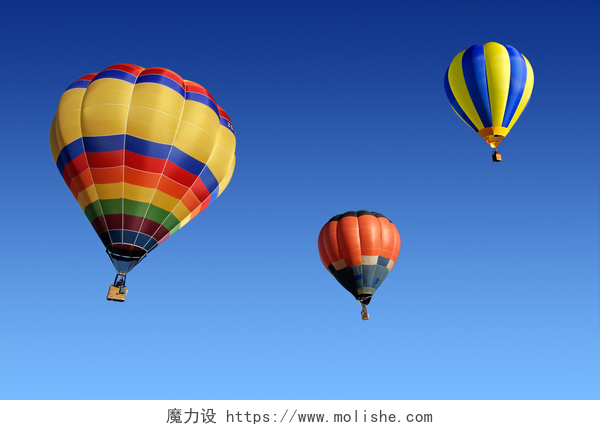 蓝天上的彩色热气球热空气气球